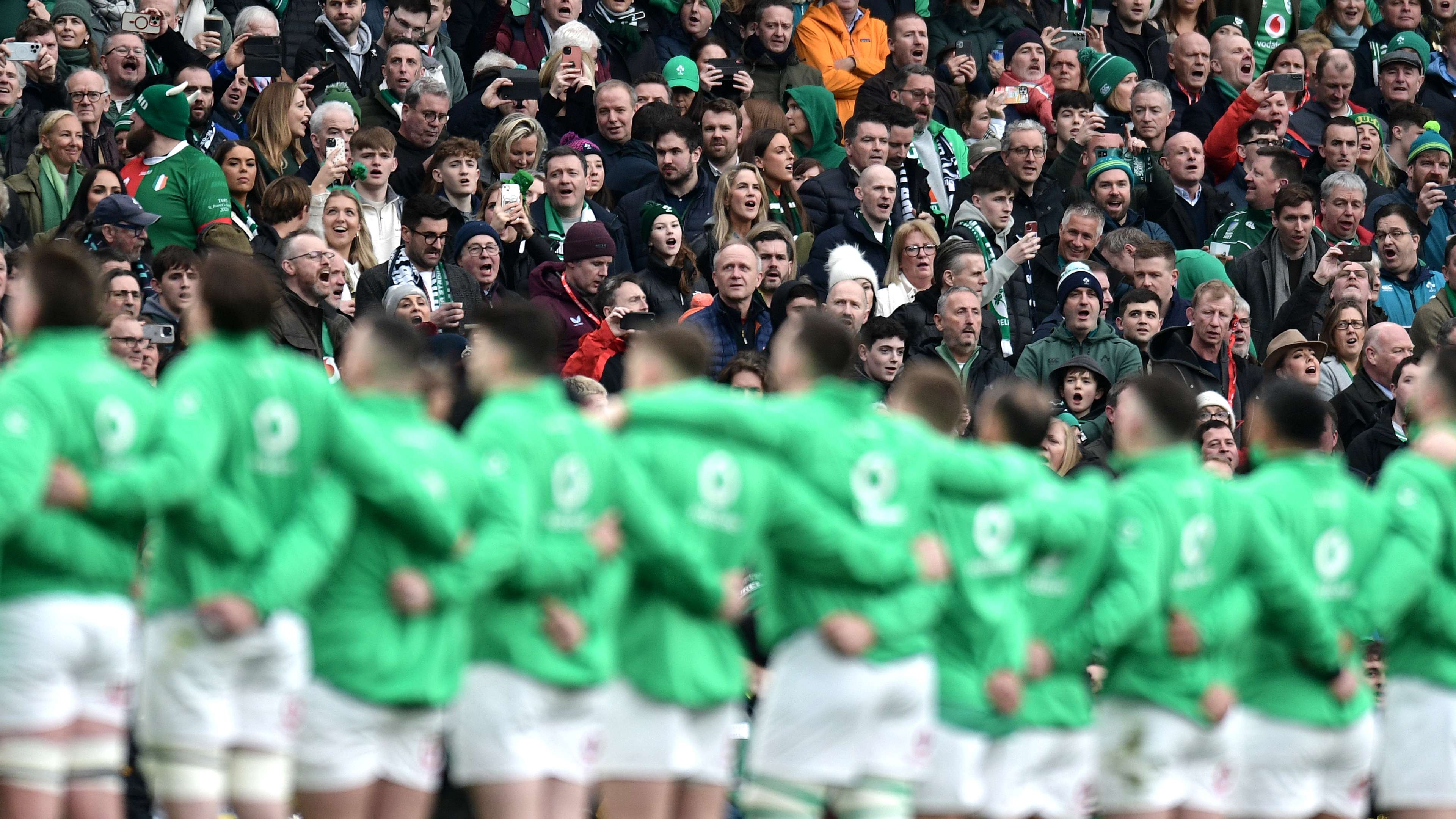 相比之下 相比之下